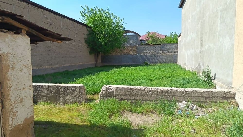 4,5 сотих ер Бобур махалла — 1