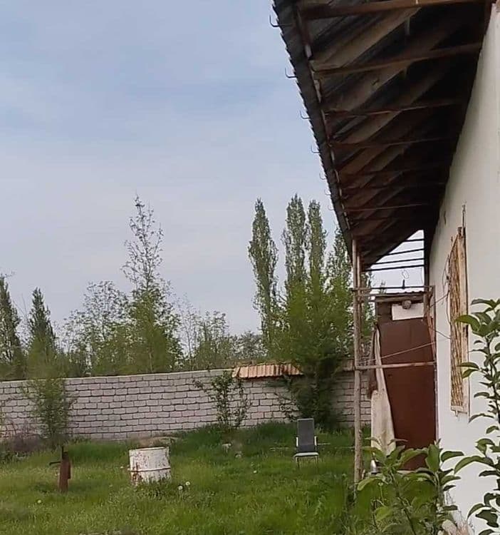 Ўрта Чирчиқ, Халқобод (Киров) 10 сотих ер + 2 хона — 4