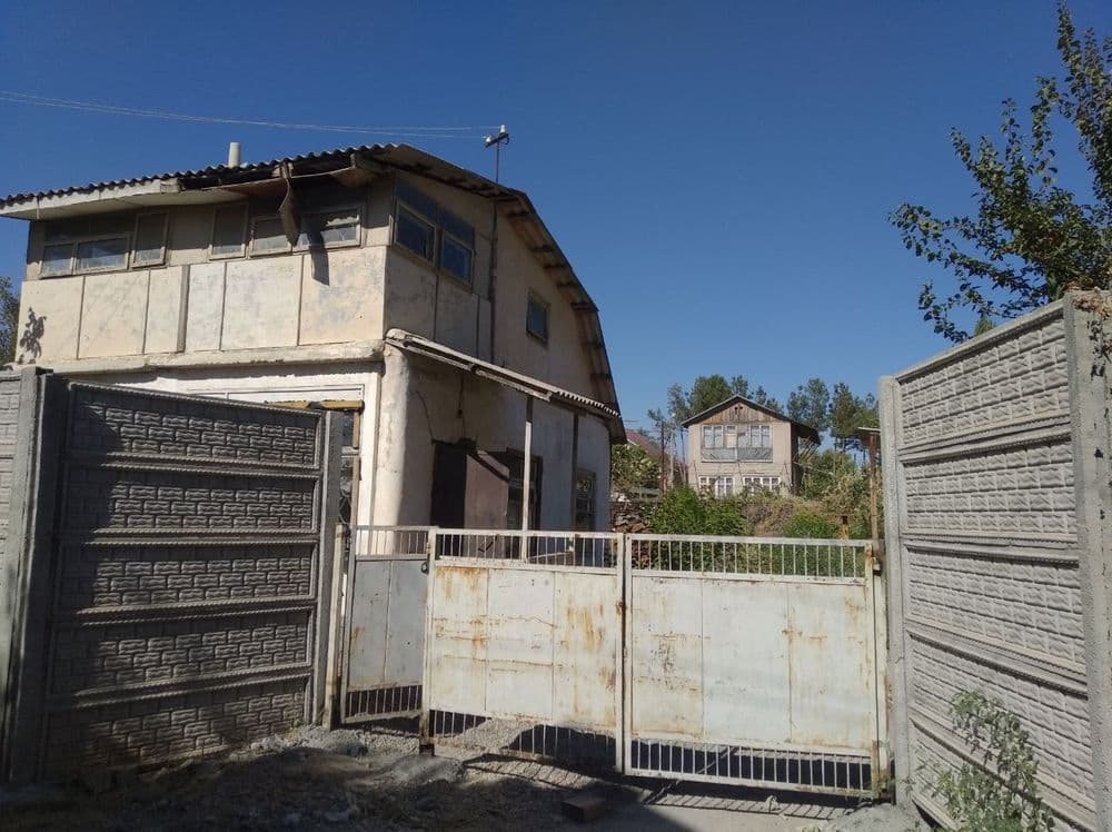 Boʻstonliq tumanida dacha sotiladi narxi 35000$ — 1
