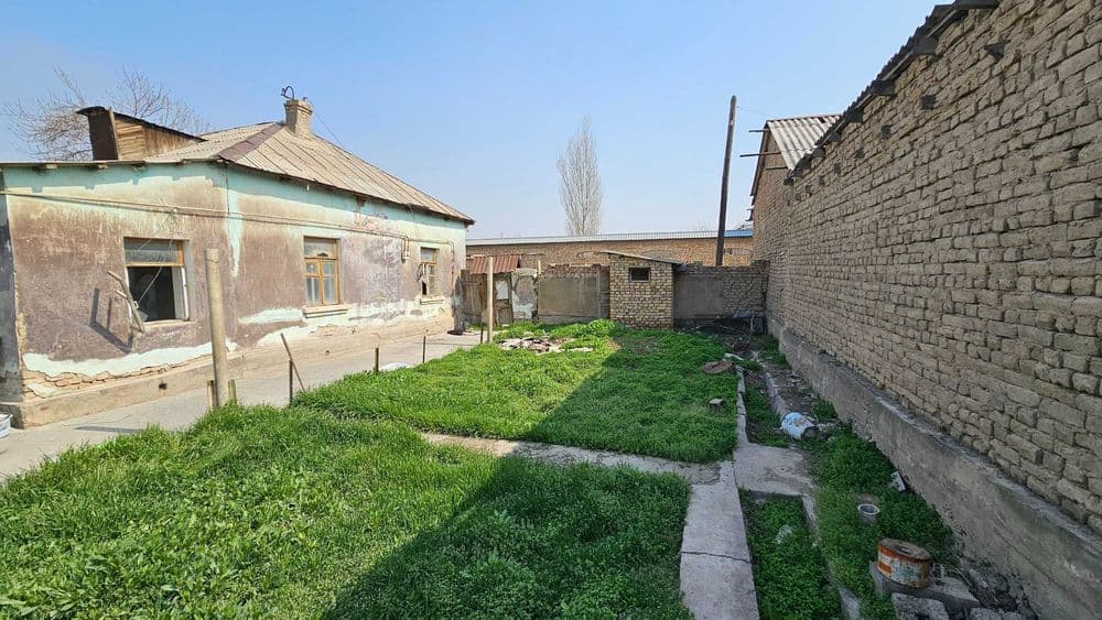 Bekobodda 5,2 sotix yer sotiladi, masjid yaqinida/Продаётся участок — 2