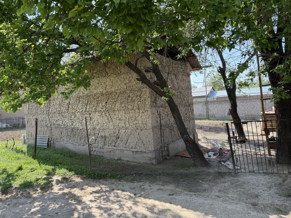 Йер сотилади 6 сотих , кахрамон шойим коприда — 3