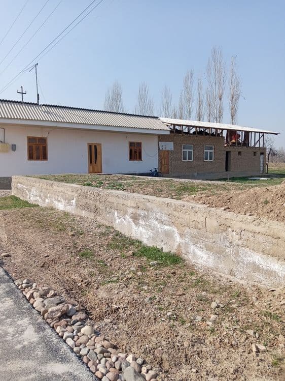 Продаётся участок 8 сотик Юкори Чирчикский район, янгибазар — 4