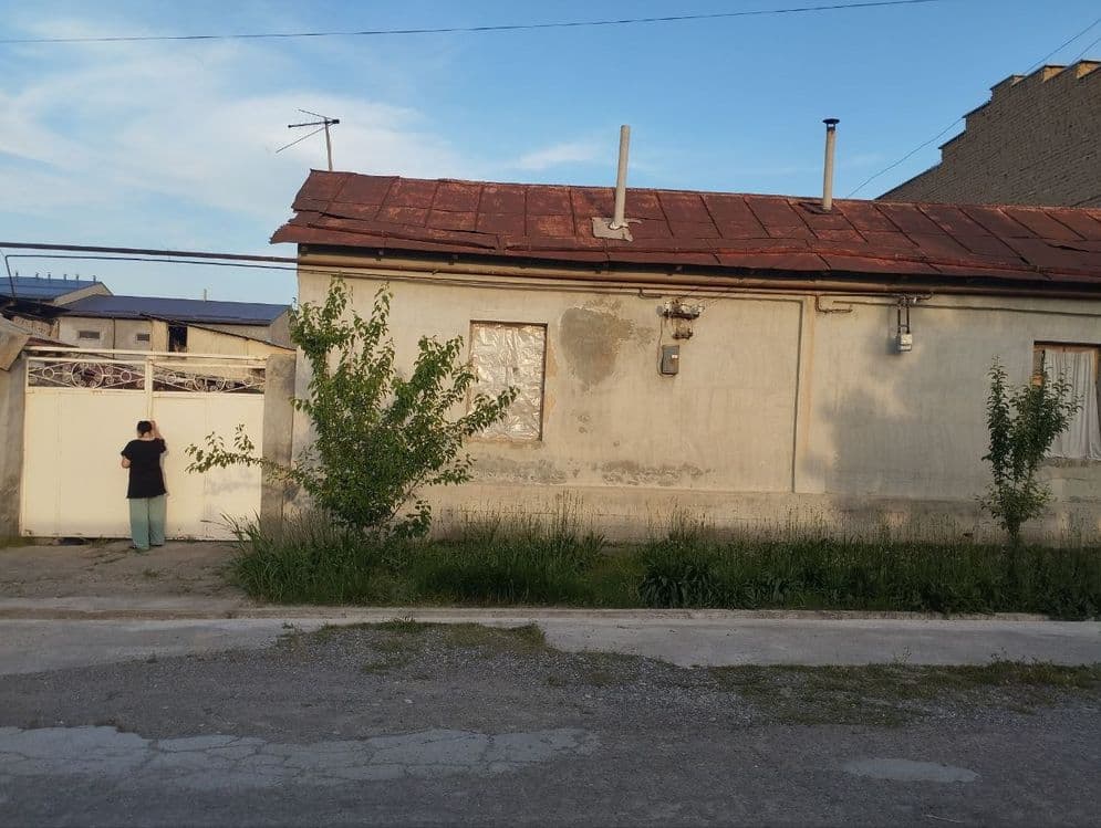 Keles fozilov yolida joylashgan 5.5 sotixlik ucaska sotlad — 2