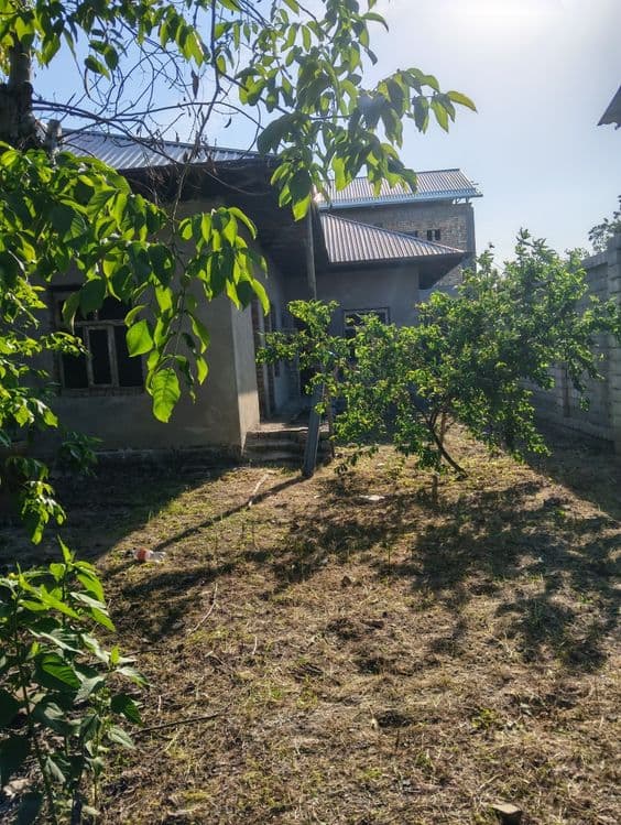 Земля 4соток с 5 комн.домом недостроенный — 1