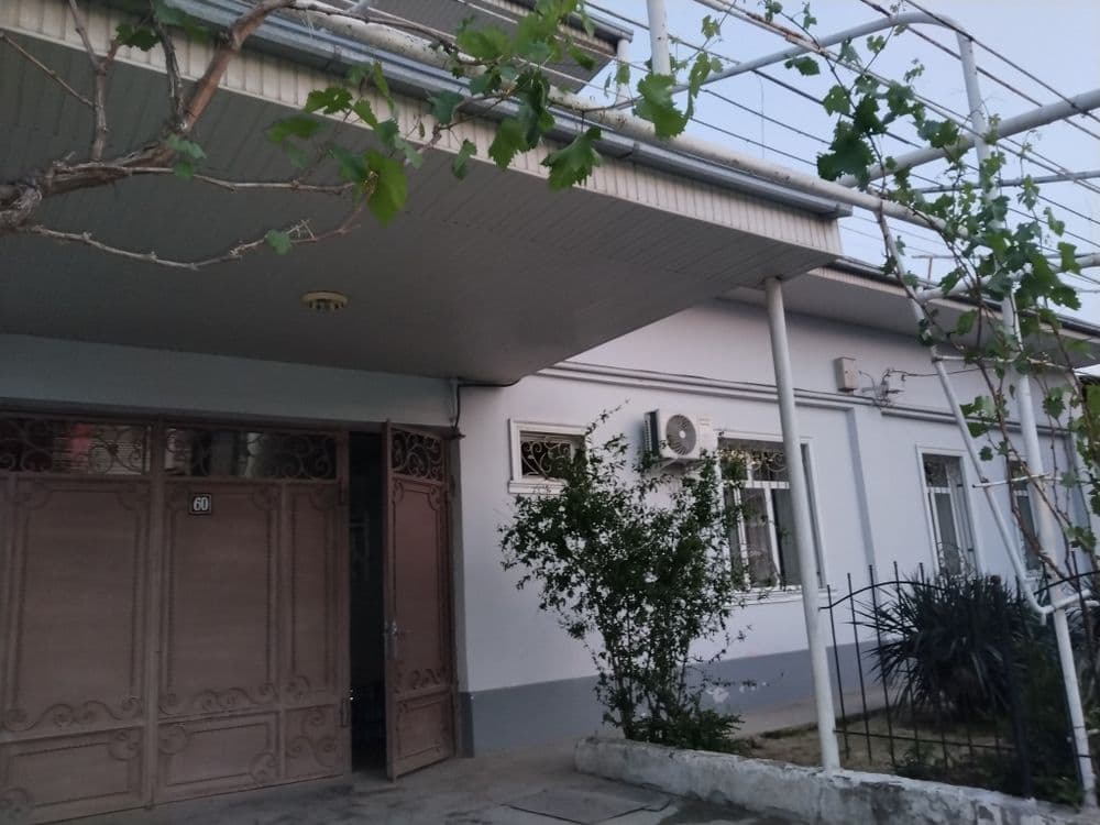 Yunsobod tumanidan yunsobod maxalladan õlkaobod 60 uy fayzli xovli — 1