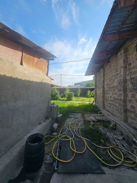 Sergeli,Xonobod. 1qatorda qurilish uchun 14 sotix yer sotaman. 23*60 . — 2