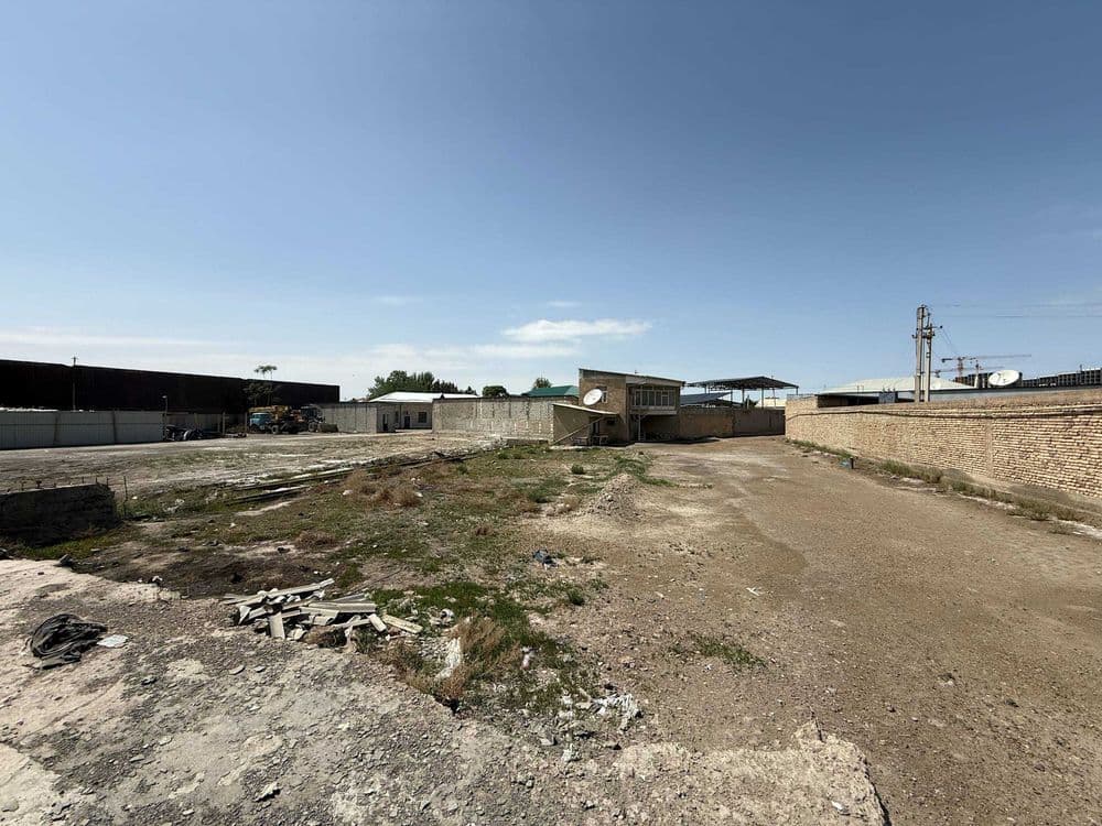 TAYYOR 25 SOTIQLI JOY sotiladi #a851 — 1