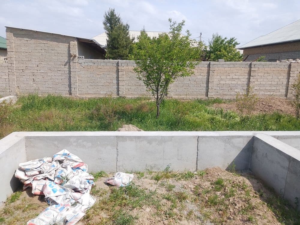 Yer sotiladi 6 sotix  narxi 200 milion sum kelishamiz — 3