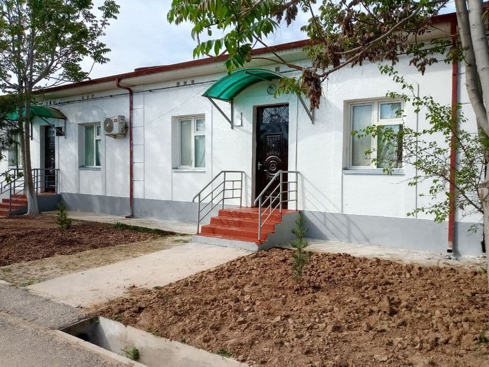 2.5 Sotixda Joylashgan Uy Sotiladi 
Oshxona bilan 4 xonali 
Hamma Hujj — 3