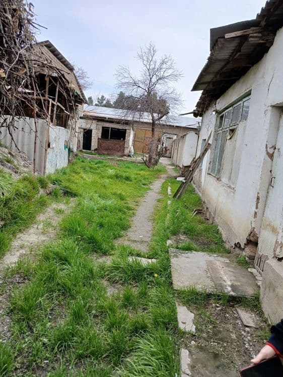 Продаётся двор под застрои — 1