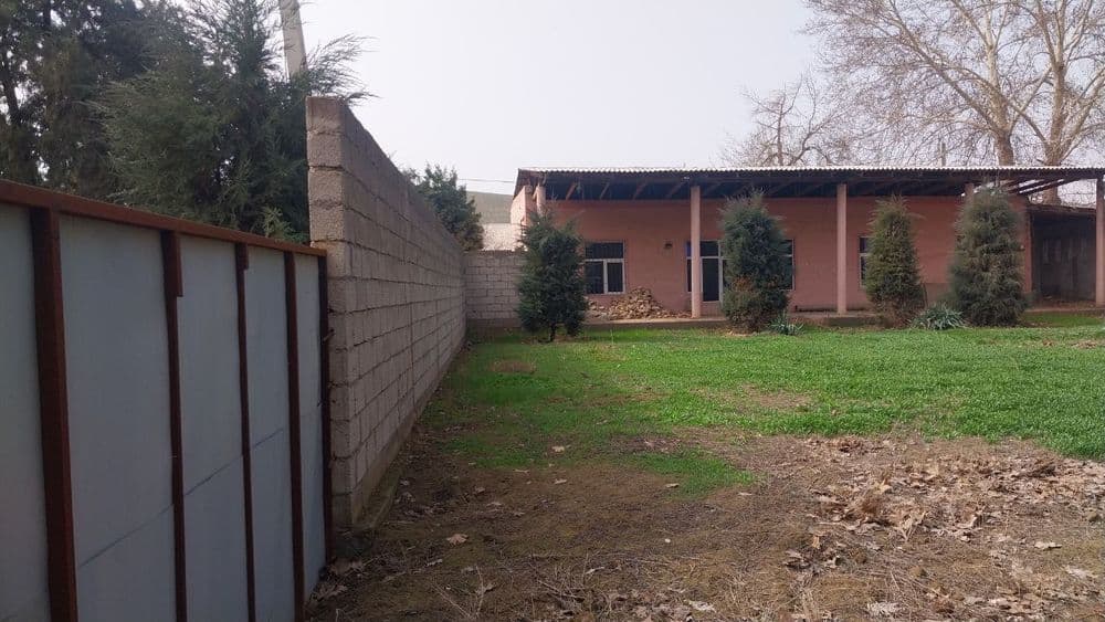 Tadbirkorlik va yashash uchun 10 sutuģ er maydoni va 4 xonali bino — 5