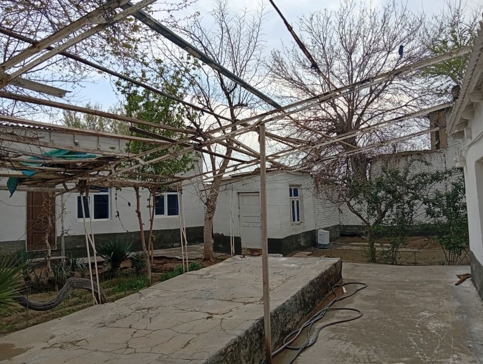7 hona uy 23 sotix erli hovli sotiladi — 3
