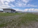 Yer maydoni 15 sotix, 80 m² vaqtinchalik bino bilan