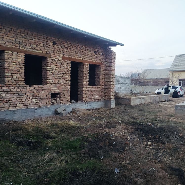 Курилиши тугалланмаган ховли — 5