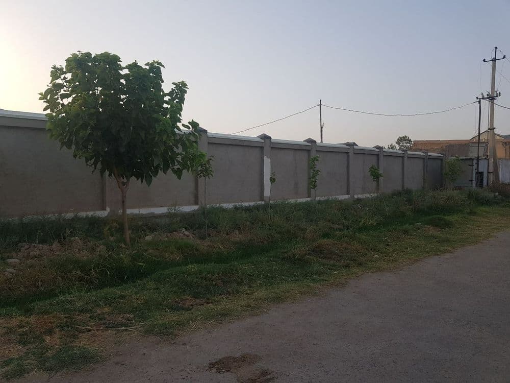 Yer uchaskasi barcha jixozlari bilan birga sotiladi. — 6