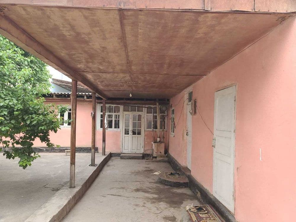 Guliston shahar Dostlik mahallasida hovli uy sotiladi — 4