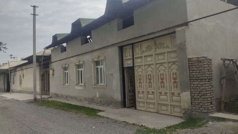 Uy sotiladi manzil Fargʻona viloyati Uchkoʻprik tumani olmurod mfy — 1