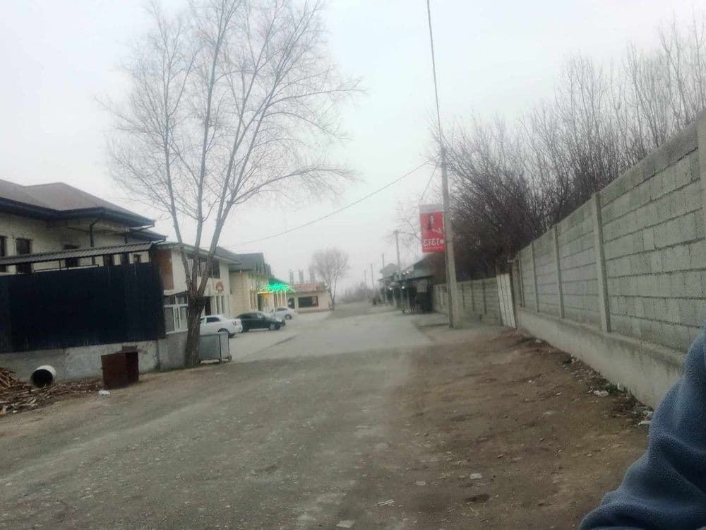 сотилади :Yer uchastka sotiladi.
Yer maydoni 8 sotix
Gaz sev — 1