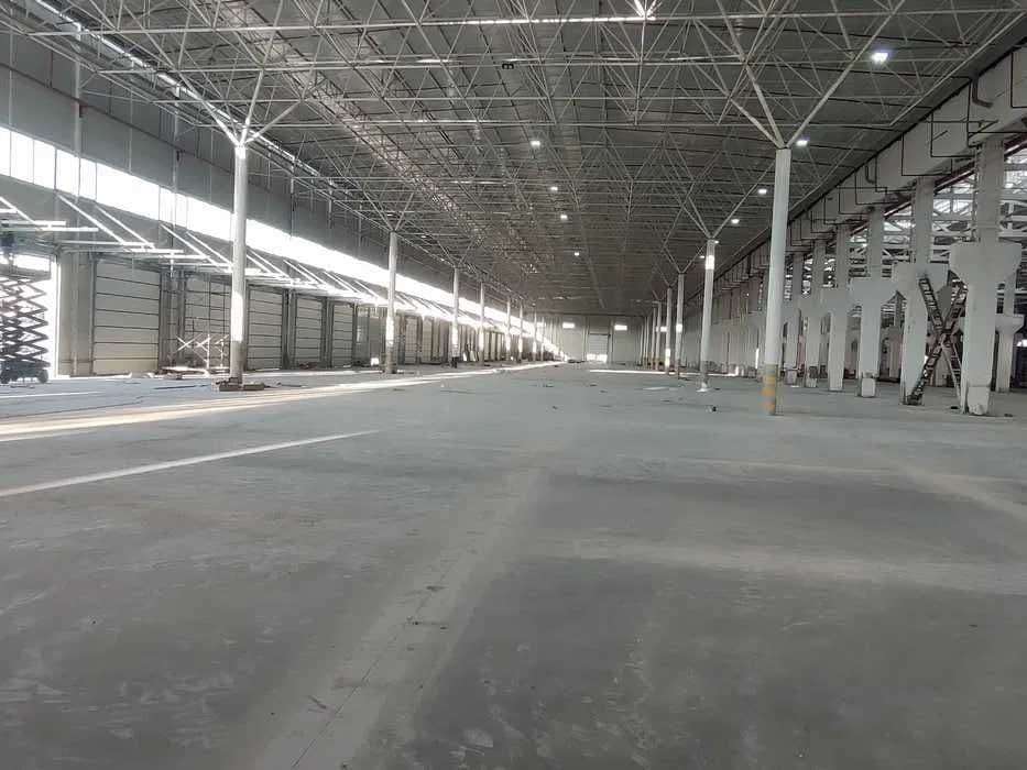 Сдаётся в аренду сухой склад. Класс - "А". Общая площадь - 80 000 м². — 2