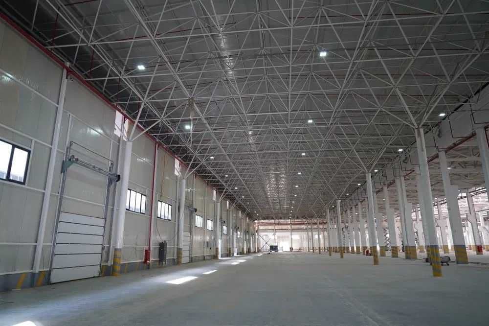 Сдаётся в аренду сухой склад. Класс - "А". Общая площадь - 80 000 м². — 6