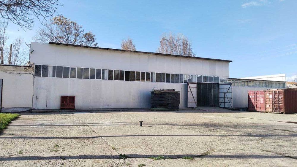 Сдаётся промышленная база 1.5 га в Чирчике — под склад и производство — 1