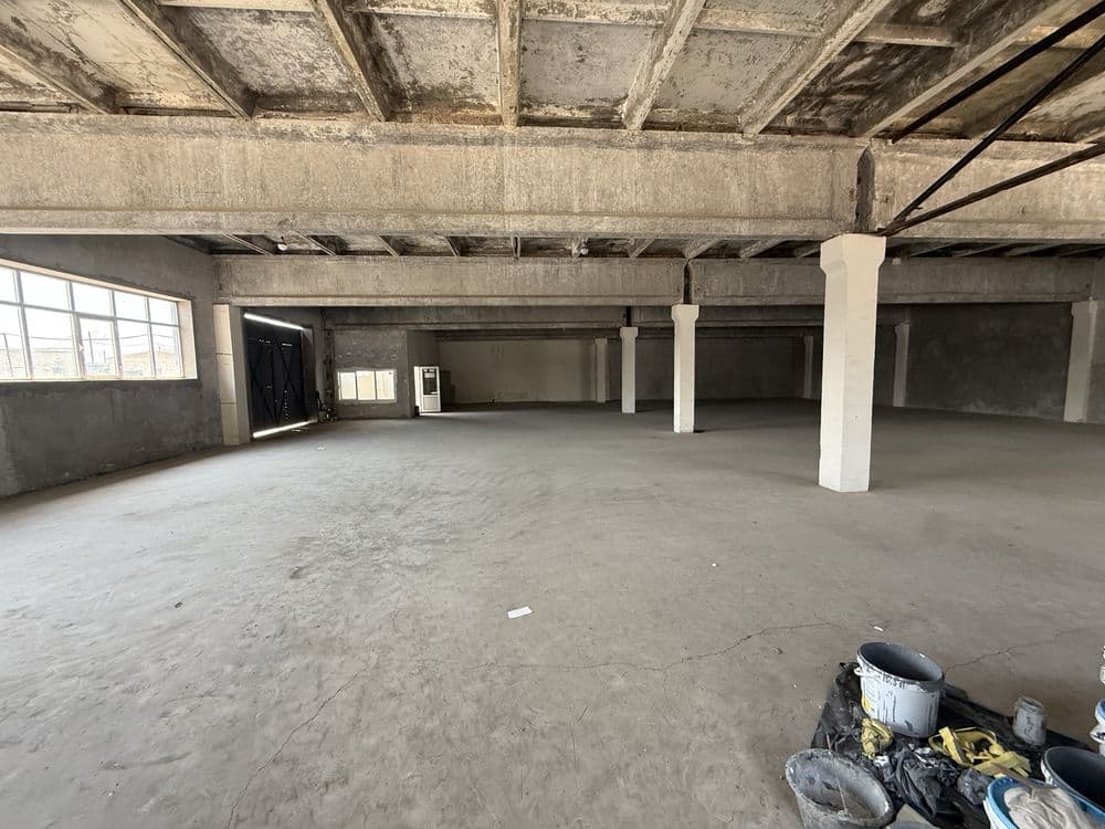 Сдаётся склад 900 м² на территории таможенного склада — 5