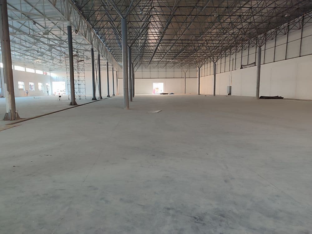 Аренда Склад 2500м² и офис 42.000 сум 1м² — 1
