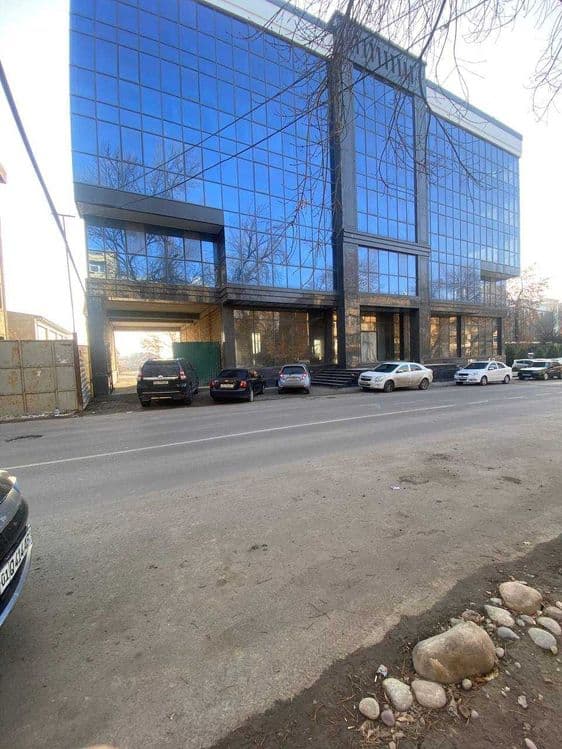 Аренда здания ул. Арнасай  5000м2 — 3