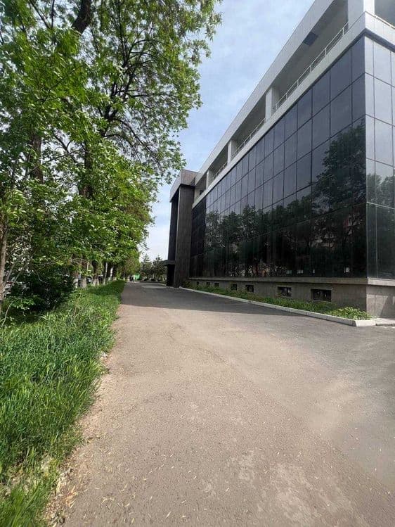 Сдаётся здание 6000м2, Мирабадский район — 2