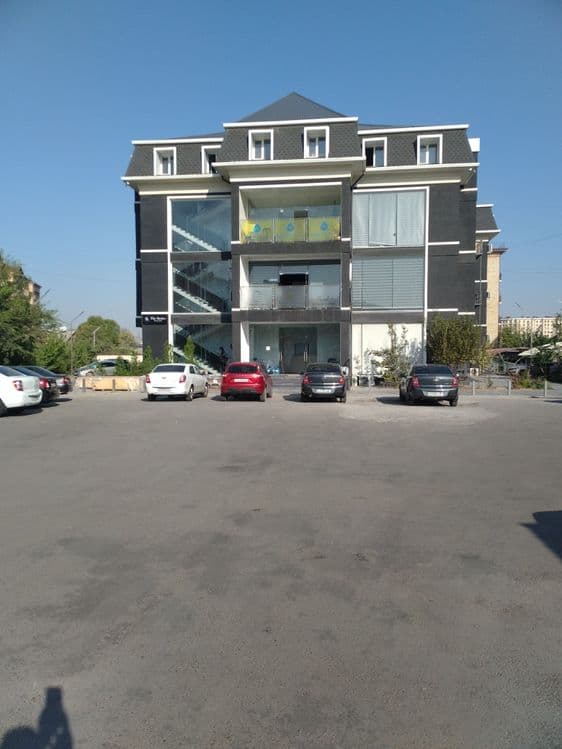 Комерческое помещение 30кв. 2эт.в БЦ ор-р ЖК"Гринвич" — 1