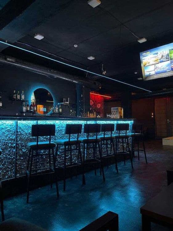 Сдается Готовый Бизнес Lounge Bar в Центре города — 1