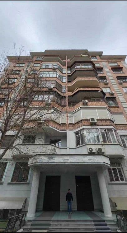 Улица Т.Шевченко . Продам элитный 7 комнатный Пентхаус 400 кв.м . — 1