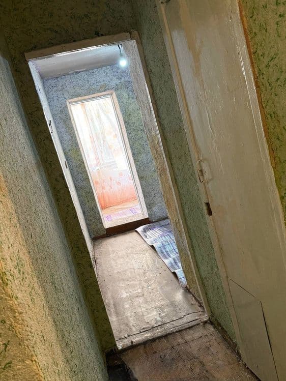Ohangaron evalikda 1 xonalik uy sotiladi srochna — 6