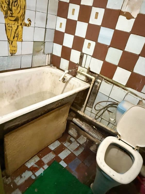 Ohangaron evalikda 1 xonalik uy sotiladi srochna — 8