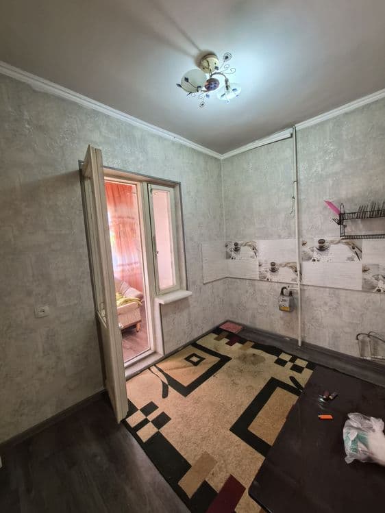 Продаётся 1-комнатная квартира — 40 м² — 4
