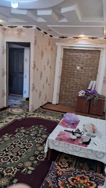 Продается 1 ком кв в Чирчике 1 мкн 2 этаж не долеко от дороги — 5