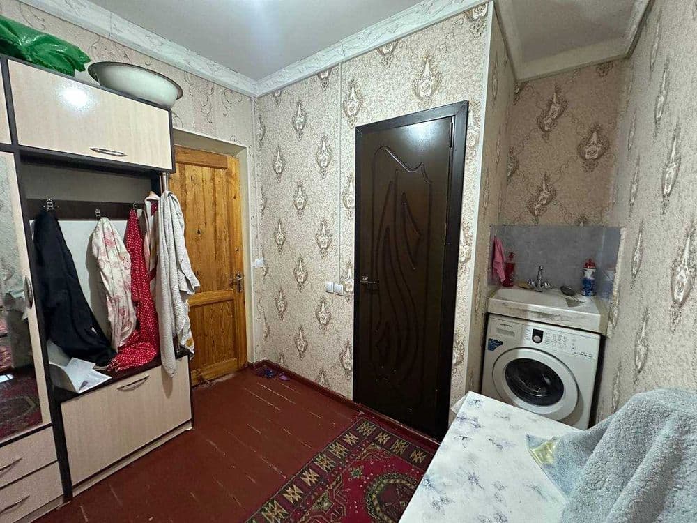 Продается квартира  Быв.Общ. Яшнабадском районе Лисунова-1, 1-ком 18м2 — 3