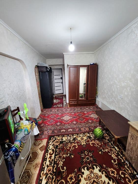 1 хонали квартира сотилади — 1