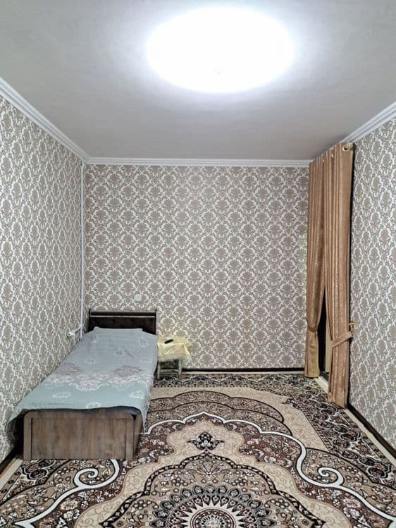 Продаётся 1 ком в 8 микрорайоне — 2
