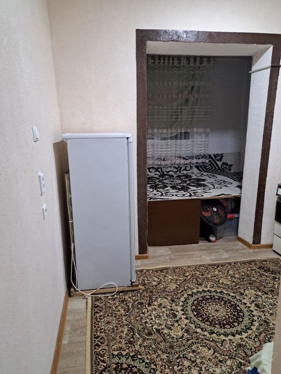 Продаётся 1 ком в 8 микрорайоне — 5