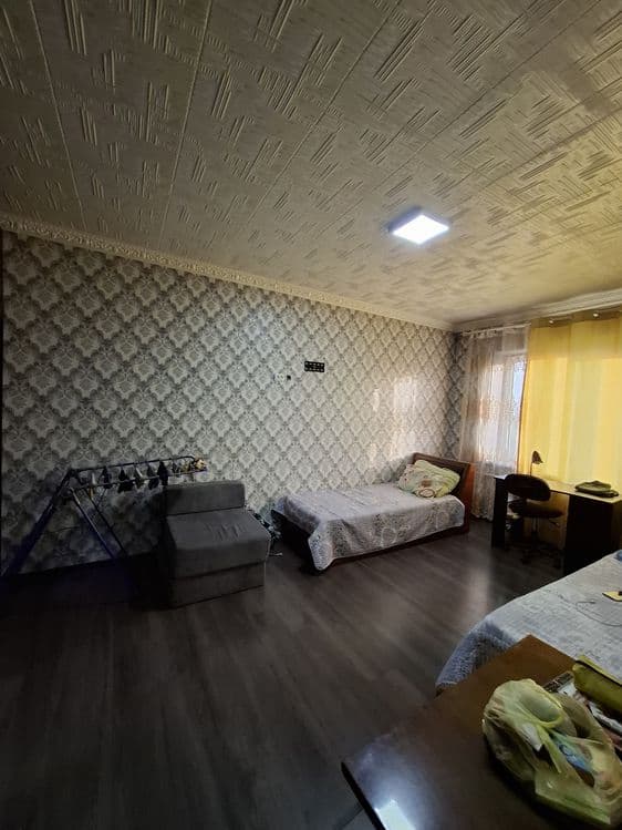 Продаю квартира 1/4/4 обш плошдь 35кв. Ул Жаркурганские. — 1