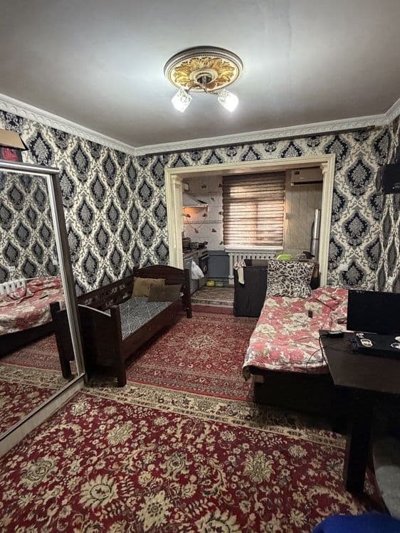 1/4/4. Сергели 2. Дом галерейка, квартира 32 м². Метро "Chinor" 400 м — 1