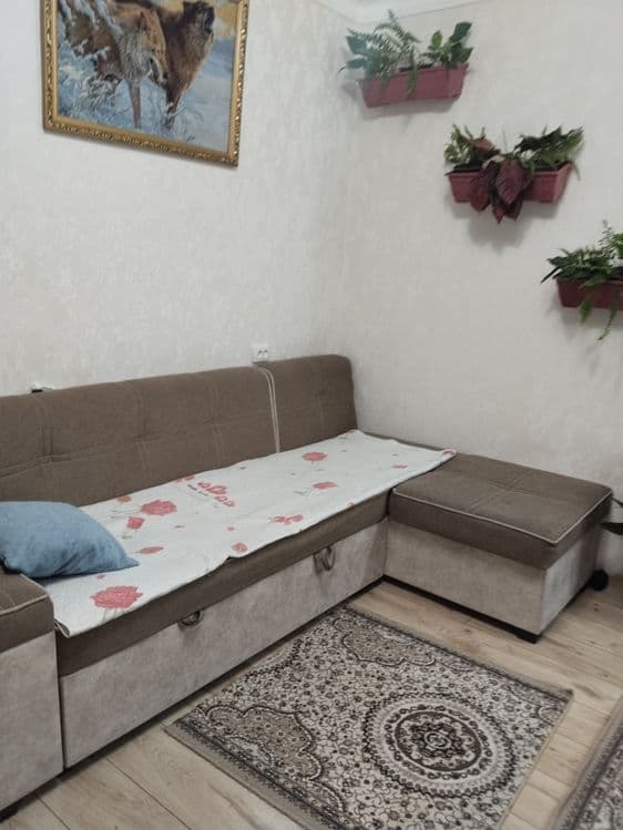 Продам 1 ком 1этаж 4этажки СЕРГЕЛИ -2. С отличным ремонтом. Выход в ог — 3