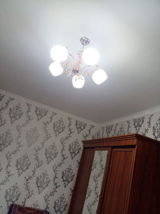 БЕЗ МАКЛЕР 2 xonali uy (КВАРТИРА) sotiladi — 2