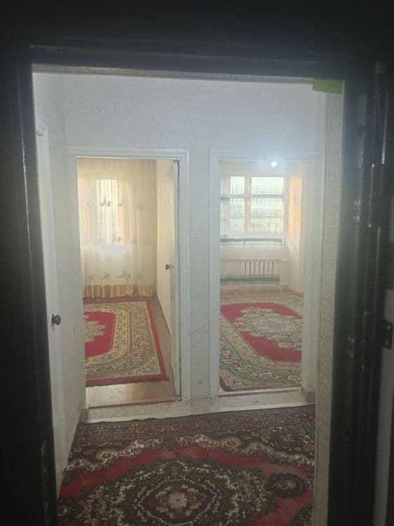 Срочно  продаётся  2 комнатная  Юнусабад  14 квартал — 1