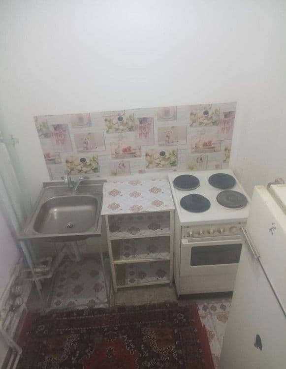 Срочно  продаётся  2 комнатная  Юнусабад  14 квартал — 4