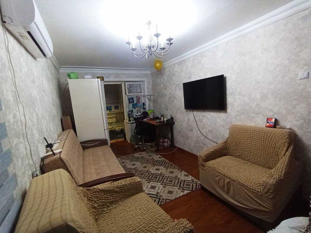 Продаю свою 1/2/4/4 комнатную квартиру в центре Кибрая — 1