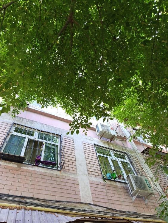 Алмалык. Продается 3х комнатная квартира на А.Навои 9 — 2