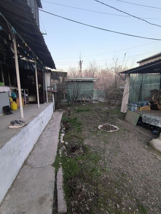 Продам 3 комнатную квартиру. Спутник -3. Первый этаж. 51 кв м — 4