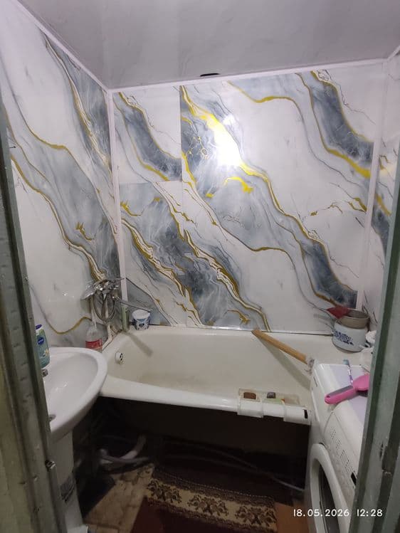 Срочно продаётся квартира Сергелинский р-н Куйлюк массив 5 1/5/5 — 5